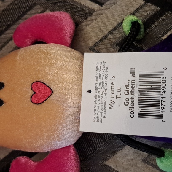 2GRRRLS by Mary Meyer.  Looie, Tutti, Roxy & Rella. Stuffed dolls. Girl Power!! - Picture 6 of 11